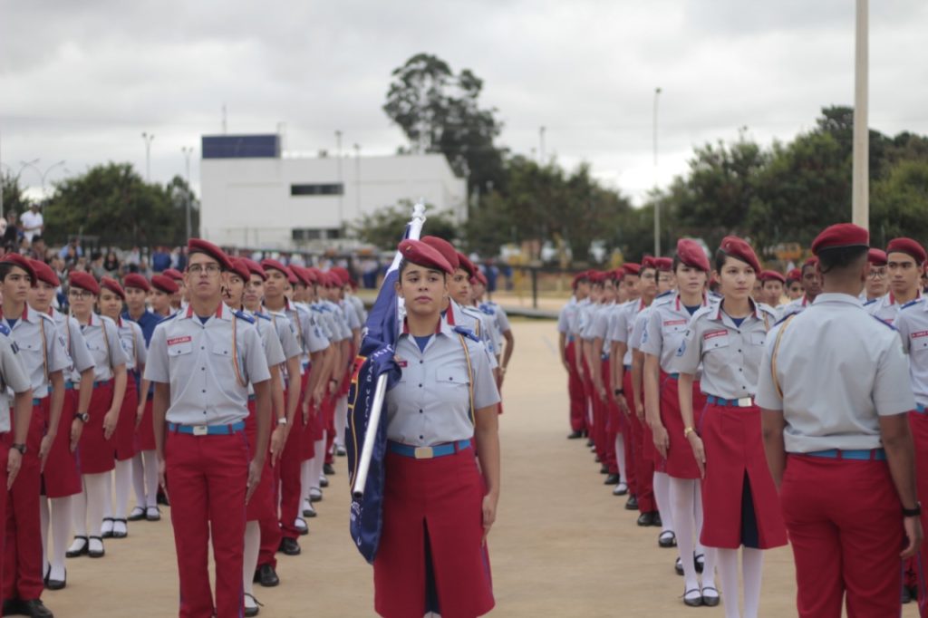 Alunos do Colégio Militar Tiradentes de Brasília